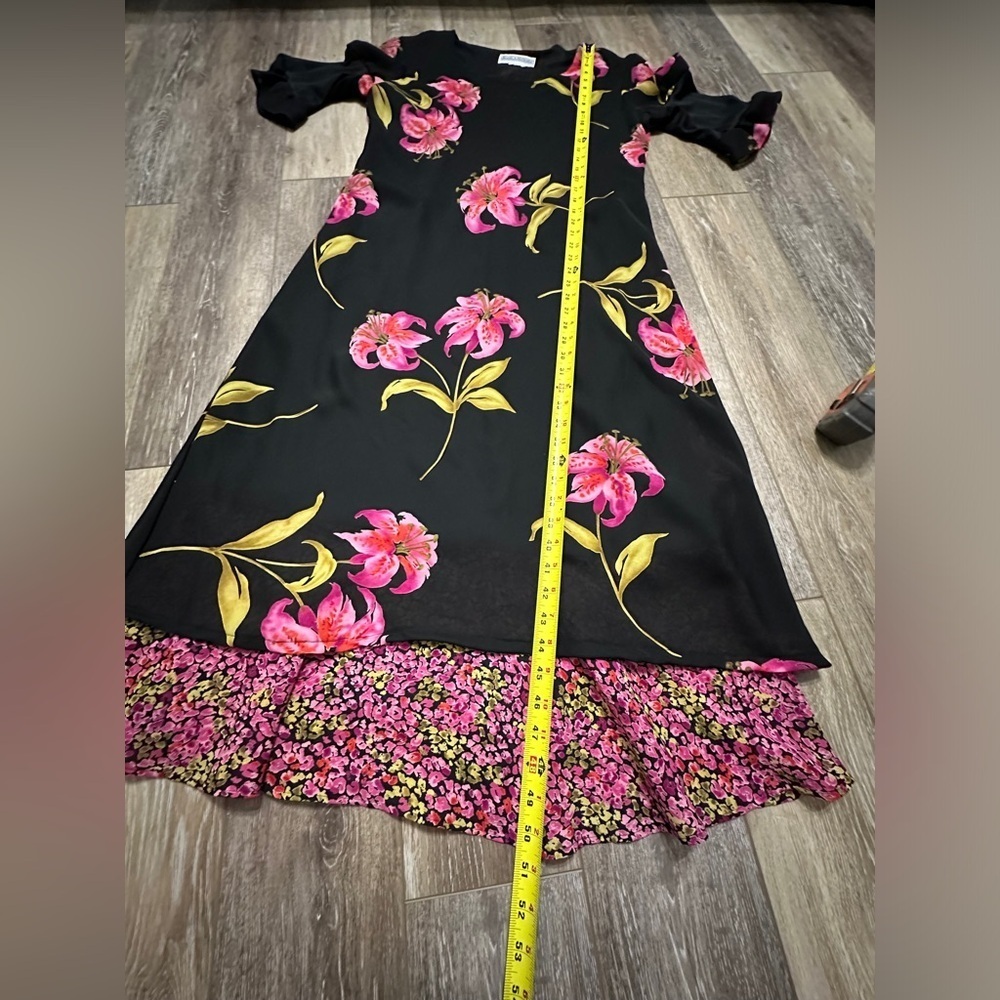 🛍️ Jessica Howard beautiful flowers printed half sleeve dress size large.